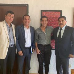 Goza presidente Carlos Tena una semana de asueto