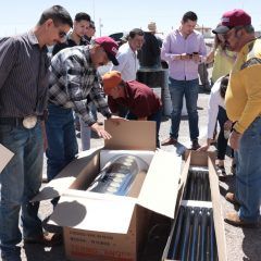 Beneficia alcalde Carlos Tena a 146 familias con boiler´s solares subsidiados