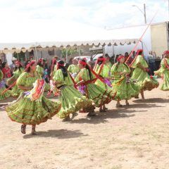 Se hermanan 3 culturas para gozar de fiesta rarámuri napawíara