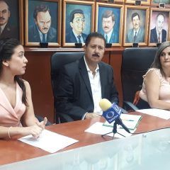 Ofrecen servicios médicos gratuitos a través de feria de la salud