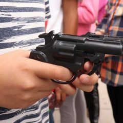 Con cambio de juguetes bélicos por artículos escolares promueven entre los niños menos violencia