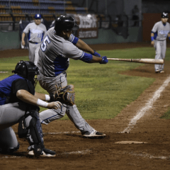Respiran Dorados  Sacan un valioso juego de la honra ante Manzaneros