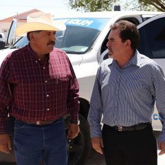 Entrega alcalde Carlos Tena maquinaria y patrulla al seccional de Anáhuac