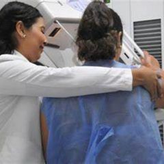 Con técnica aloplástica y uso de tejido muscular, IMSS realiza reconstrucción mamaria