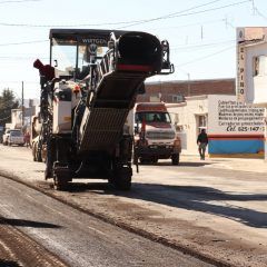 Comienza obras públicas recarpeteo de calles en zona centro (calle Rayón) de la ciudad