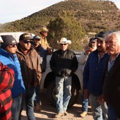 Logra Presidente Romeo Morales acuerdo con Ejidatarios de Ciénaga de Castillo por 3 meses más