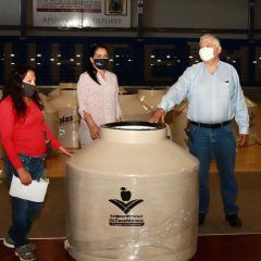 Arranca alcalde Romeo Morales entrega de tinacos subsidiados