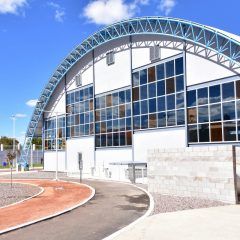 Deposita el Instituto Municipal de Cultura Física y Deporte beca a atletas deportivos