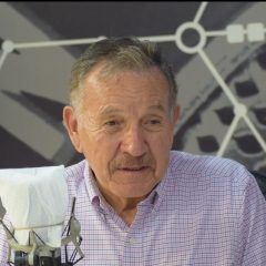 Llama Victor Quintana a renunciar a puestos públicos para hacer campaña