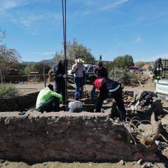 Rescatan a caballo que cayó a una noria en el poblado de santa lucía.