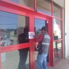 En operativo anti-covid, gobernación municipal clausura supermercado