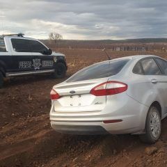 Asegura policía municipal vehículo con reporte de robo