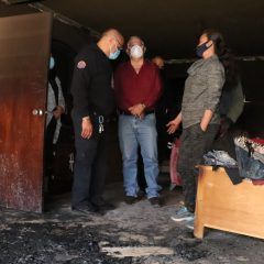 Municipio de Cuauhtémoc ayuda a familia que sufrió incendio