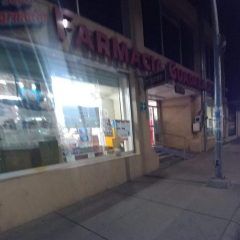 Asalto con violencia a farmacia Guadalajara