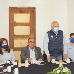 Beto Pérez y Canaco hacen equipo para el desarrollo del comercio organizado
