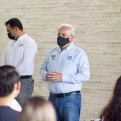 Beto Pérez impulsará a jóvenes emprendedores