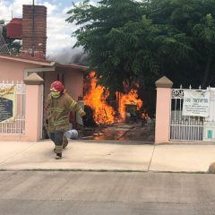 Incendio en una casa debido a fuga de gas.