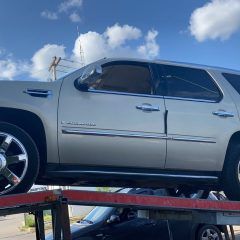Asegura AEI un Cadillac con reporte de robo