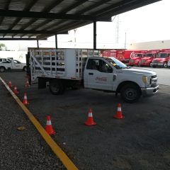 Imparte policía vial curso de manejo  a choferes de empresa refresquera.