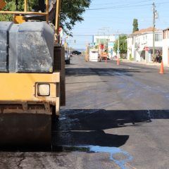 Con 5.6 MDP obras publicas recarpetea 28 mil metros en calles de asfalto.