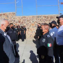 Realiza Beto Pérez pase de revista a elementos de Seguridad Pública