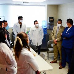 Visita Gobernadora el Hospital Infantil de Especialidades para conocer condiciones.