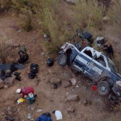Policías Estatales se accidentan en el puente San Pedro en Mpio. Guerrero
