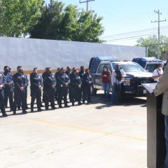 Entregan 10 patrullas nuevas y equipadas, a la Dirección de Seguridad Pública Municipal de CuauhtémocEncabezó el evento el presidente Elías Humberto Pérez Mendoza