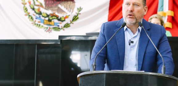 Celebra diputado Carlos Olson que Gobierno Federal retome propuesta para proteger a menores del uso de celulares y redes sociales.
