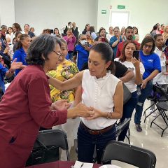 Se reúne Claudia Sheinbaum con mujeres trabajadoras de maquiladoras
