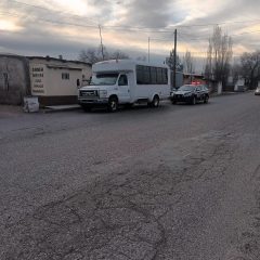Detienen a chofer de transporte de personal por ebriedad