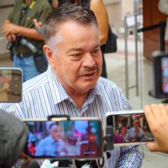 Asegura Mario Vázquez que “el contenedor de residuos” es el lugar que corresponde a Javier Corral