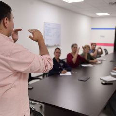 Implementa estado estrategia para atender a más de 7 mil personas con discapacidad