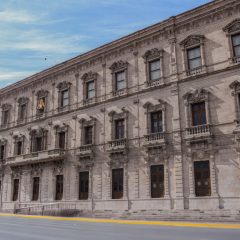 Palacio de Gobierno se iluminará con el distintivo color azul de la Real Fuerza Aérea Canadiense
