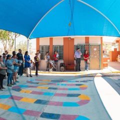 Entrega DIF Estatal equipo de cocina a comedor escolar en Aquiles Serdán