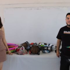 Fomenta diputada Jael el deporte con entrega de material en escuelas