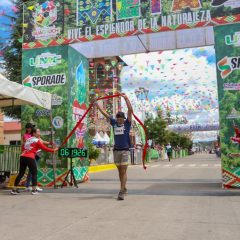 Corredores Rarámuri hacen el 1-2-3 en los 63K del Ultra Maratón de los Cañones en Guachochi