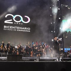 Celebran cerca de 20 mil personas el Bicentenario del Estado de Chihuahua