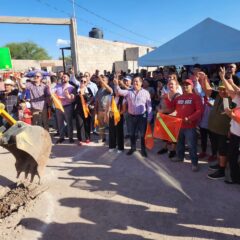 Arranca JMAS Chihuahua trabajos para llevar drenaje a la colonia Puerta de Alcalá.
