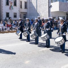 Más de 2100 estudiantes participan en desfile cívico-militar, en Cuauhtémoc