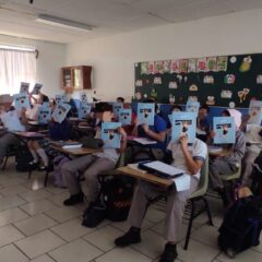 Inició el programa D.A.R.E. con estudiantes de las escuelas primarias