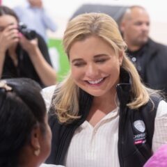 Lleva Maru Campos apoyo alimentario para 1,000 familias de Guachochi.