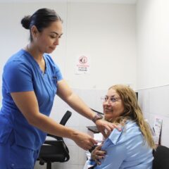 Protege Pensiones la salud de sus derechohabientes a través del Programa de Vacunación Universal.