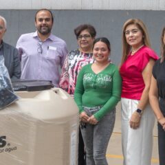 Entregan 117 tinacos a familias, en Cuauhtémoc