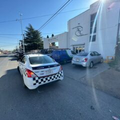 Policía de Vialidad y Tránsito aplicó sanciones a conductores que se estacionan sobre la banqueta