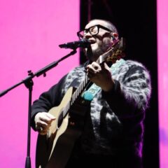 Corean más de 2 mil cuauhtemenses éxitos de Leonel García durante su presentación en el FICH Edición Bicentenario.