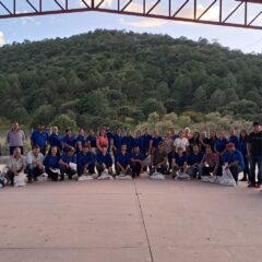 Capacitan a 39 maestros para promover la actividad física en niñas y niños de la Sierra Tarahumara.