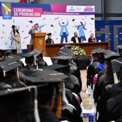 Premian y reconocen talento de 1,404 estudiantes en Cuauhtémoc.