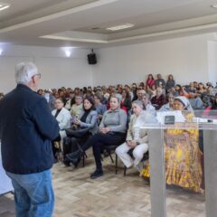 Dan la bienvenida a nuevos integrantes de los comités de vecinos, en Cuauhtémoc