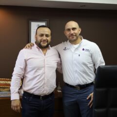 Trabajan Arturo Medina y Gilberto Baeza para ampliar servicios de salud en la sierra.